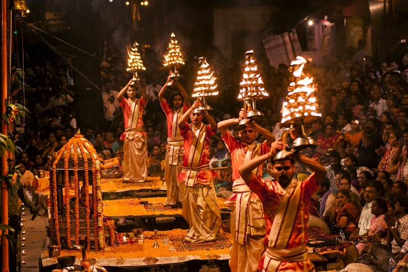 Varanasi – Enjoy Special Ganga Aarti
