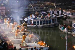 Top 10 Reasons to Visit Varanasi Once in Your Lifetime