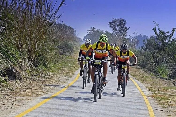 Gurgaon to Faridabad Road Cycling