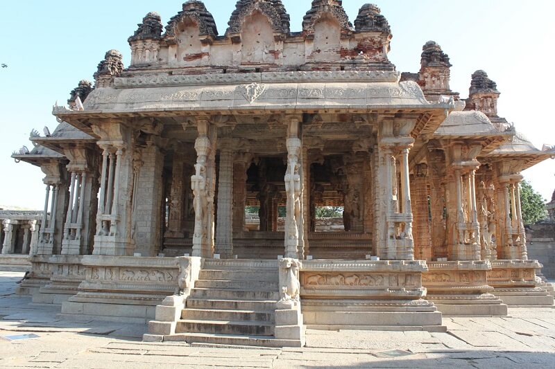 Musical SAREGAMA Pillars, Vittala Temple, Hampi, Karnataka