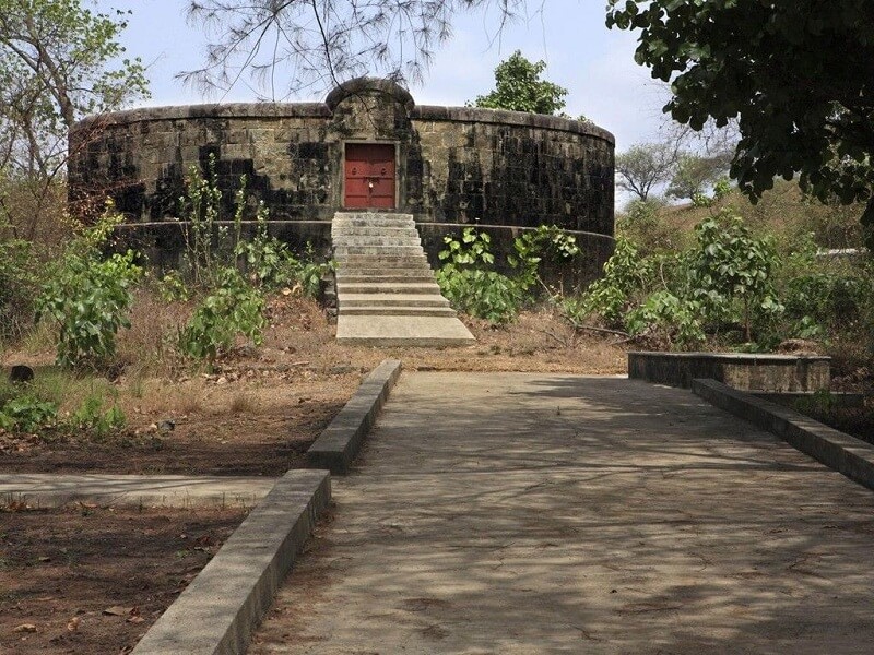 Tower of Silence in Mumbai