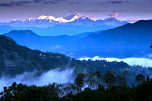 Best Time to Visit Darjeeling for Honeymoon