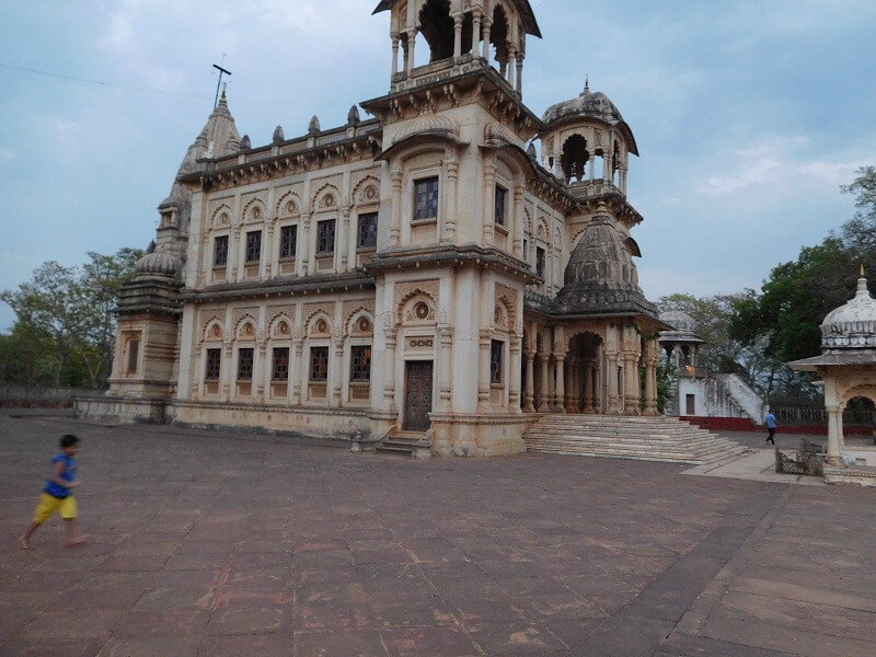 Chhatari Shivpuri Memorials, Madhya Pradesh