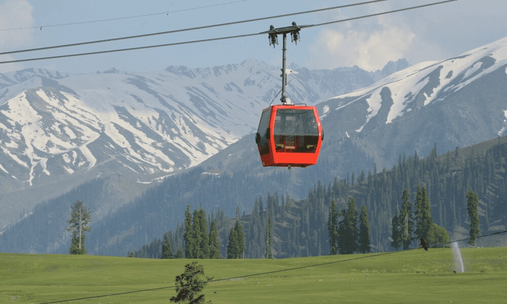 Ropeway Solang in the Valley, Manali, Himachal