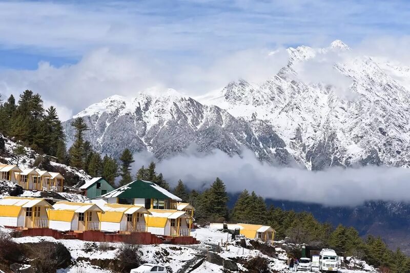 Auli, Uttarakhand – Skiing capital of India