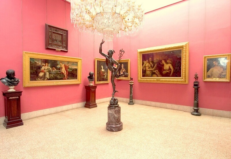 Maharaja Fateh Singh Museum, Vadodara, Gujarat