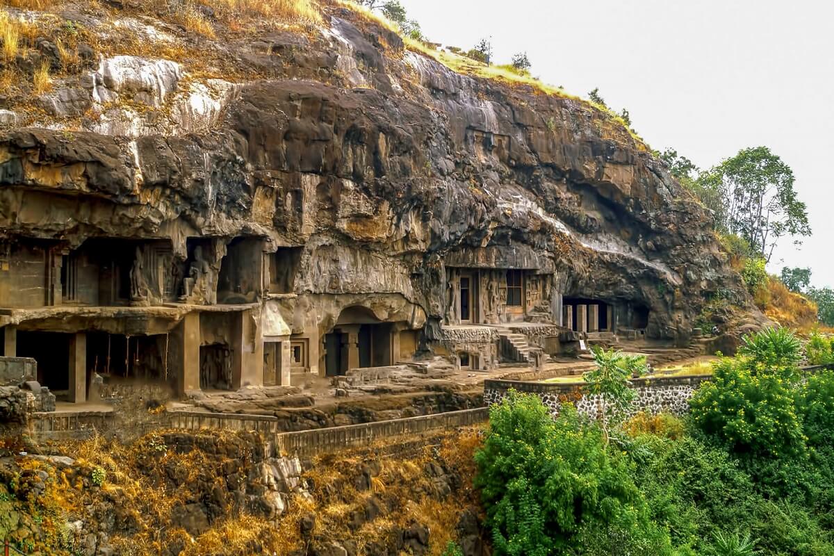 Ajanta Ellora Caves (2023) - India > Images, Paintings, Tours, History