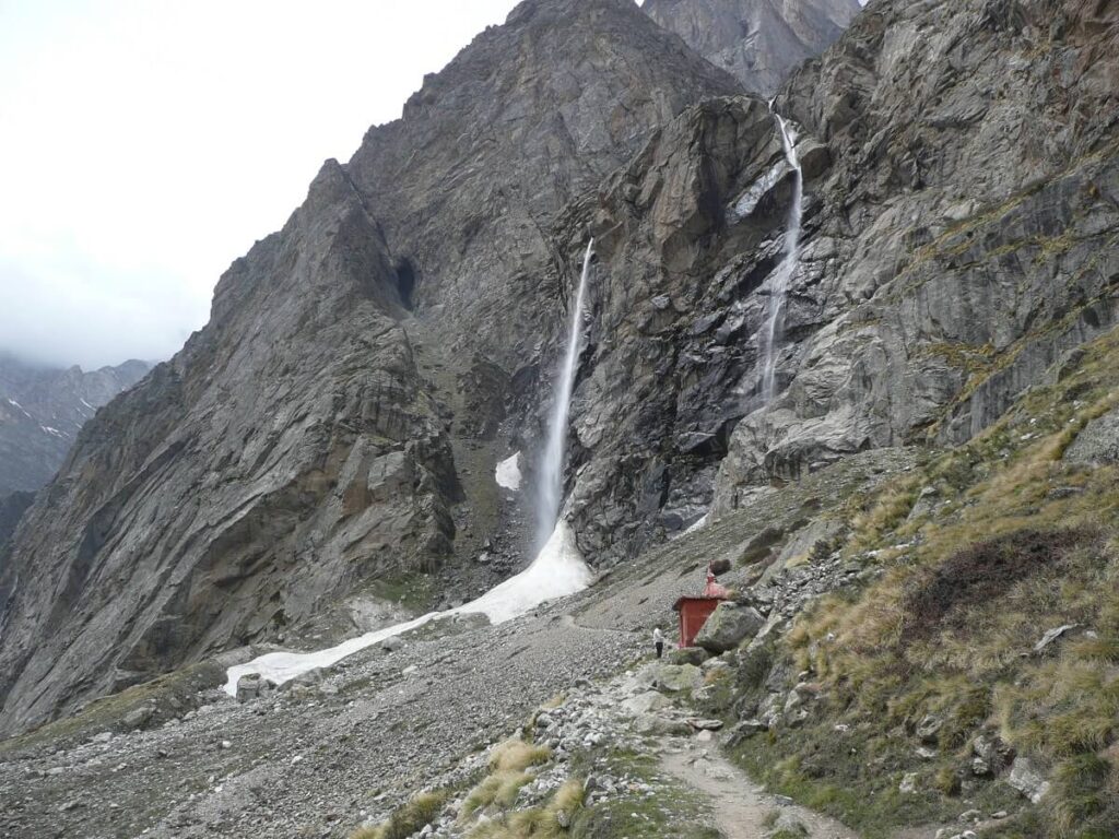 Vasundhara Falls Badrinath