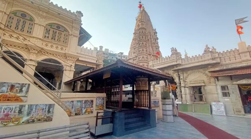 Babulnath Temple Mumbai
