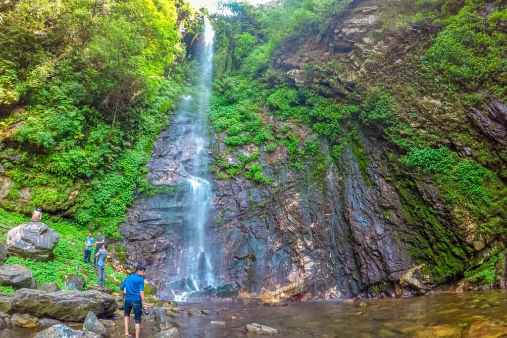 Chhoie Waterfall Tirthan-Valley, Himachal