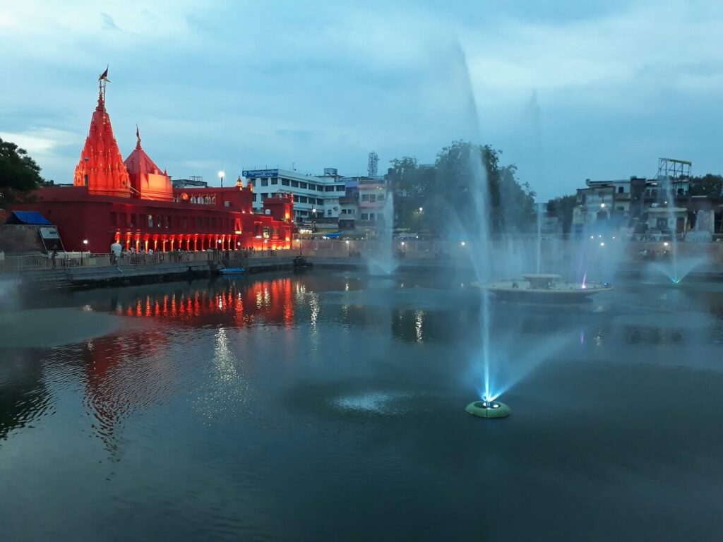 Durga Kund Mandir Varanasi