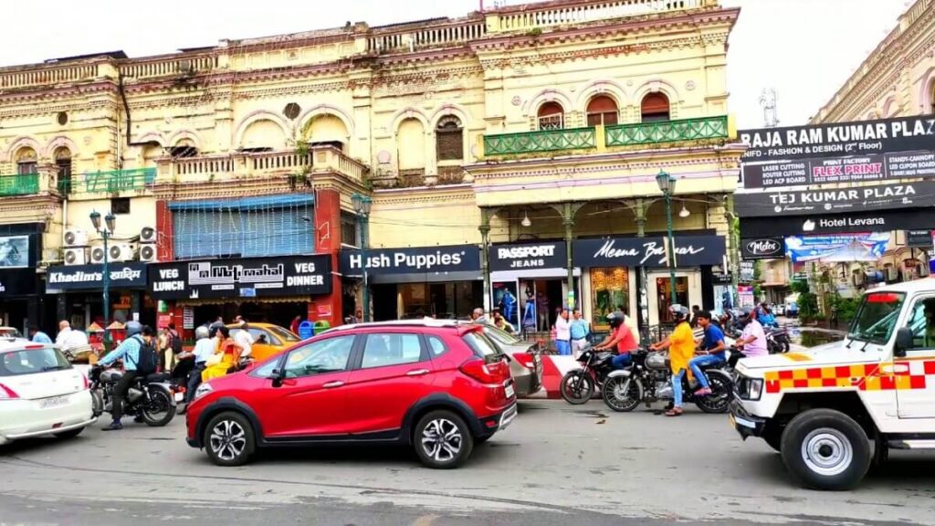 Hazratganj Market, Lucknow