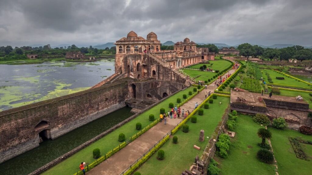 Jahaz Mahal Mandu Madhya Pradesh2