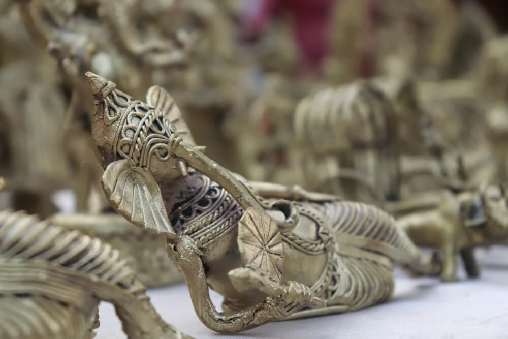 Manjusha Emporium for authentic Dokra craft Kolkata