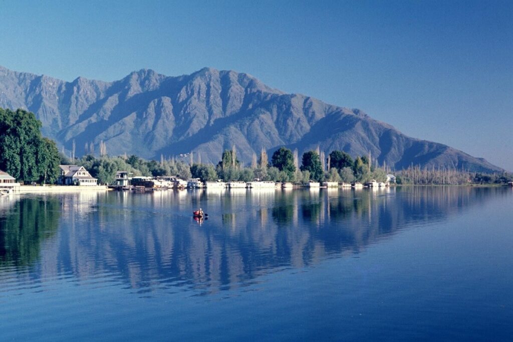 Nigeen Lake Srinagar, Kashmir