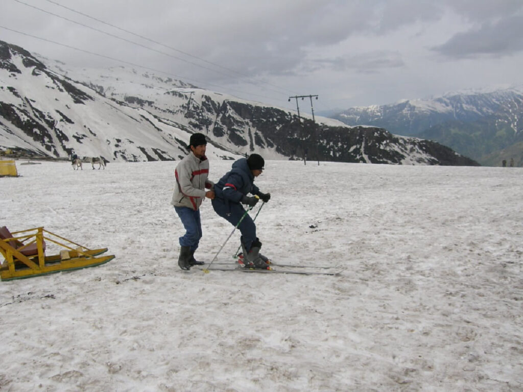 Rohtang Pass Skiing Manali