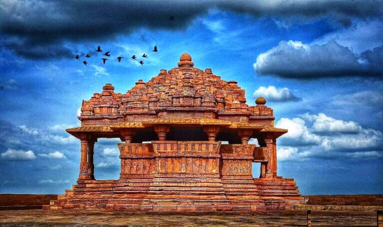 Sas-Bahu Temple MP