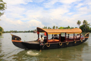 10 Best Things to do in Kerala Honeymoon