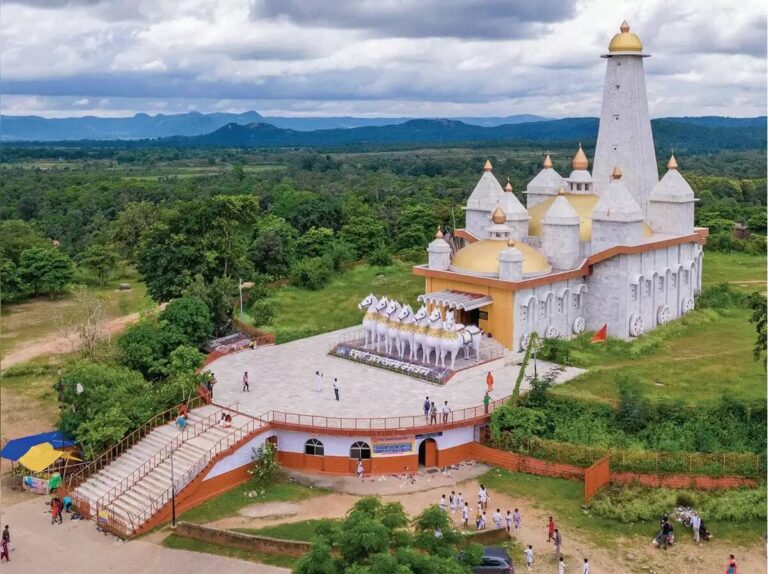 Explore the Divine: Best Temples in Jharkhand