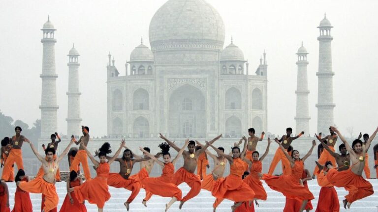 Culture and Heritage at Taj Mahotsav 2023