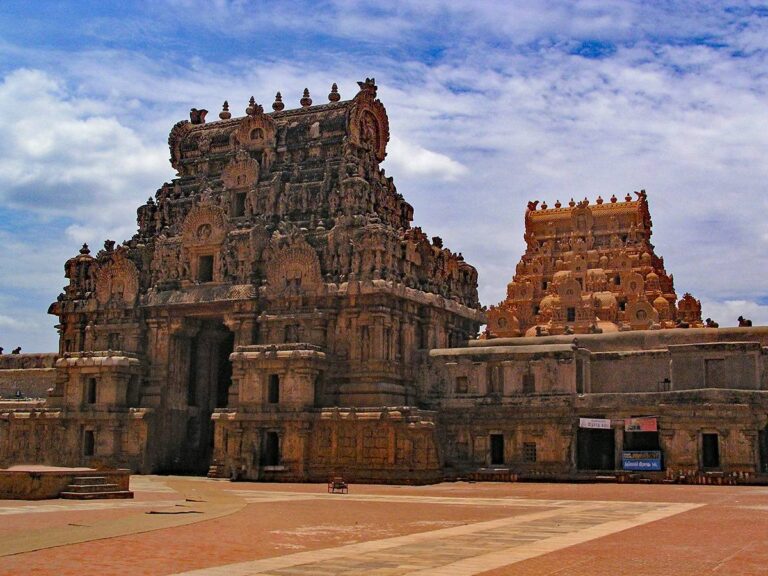 Brihadeeswarar Temple