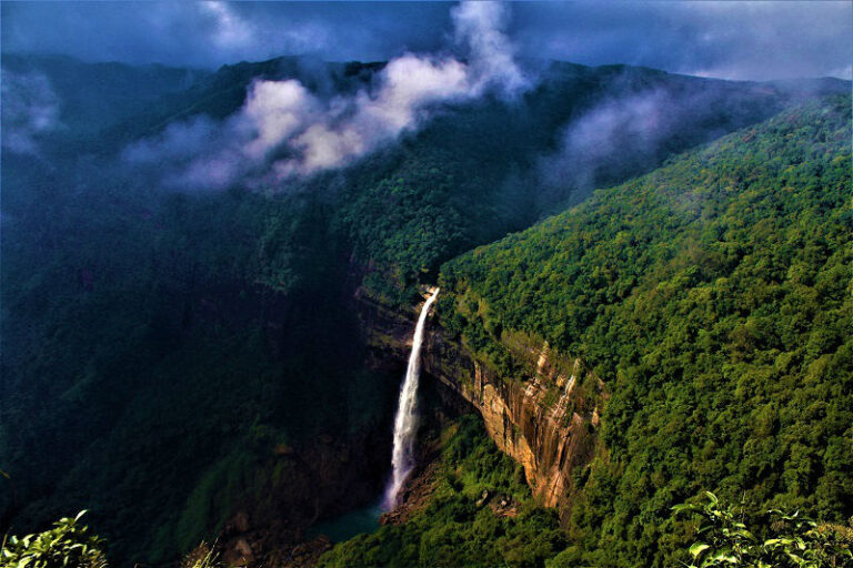 20 Best Places to Visit July in India Tusk Travel