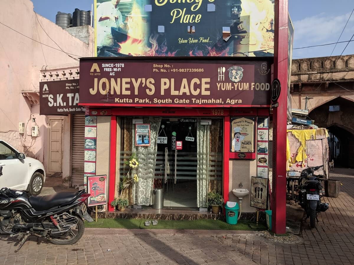 Joney’s Place Restaurant, Agra