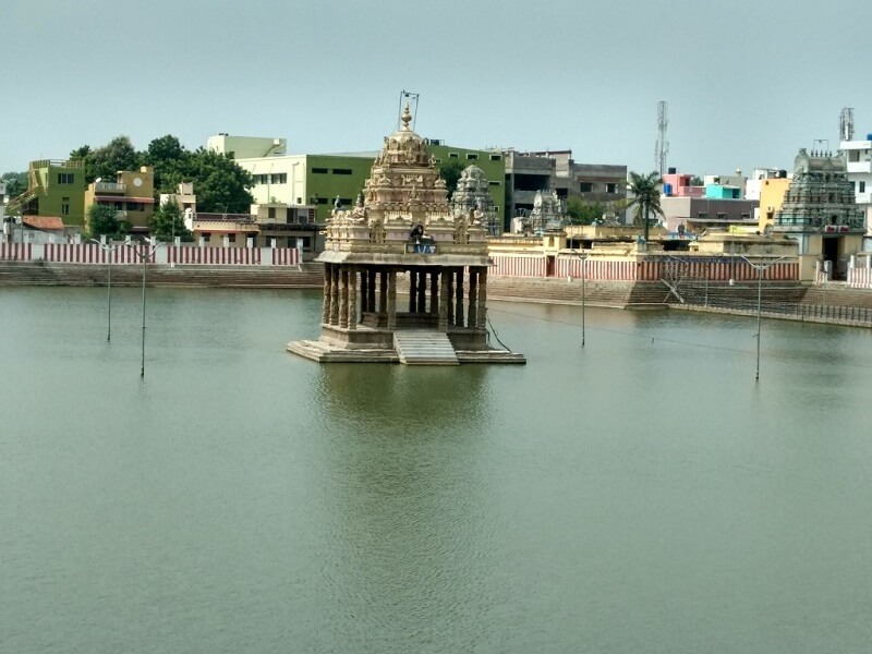 Tiruvallur Temple