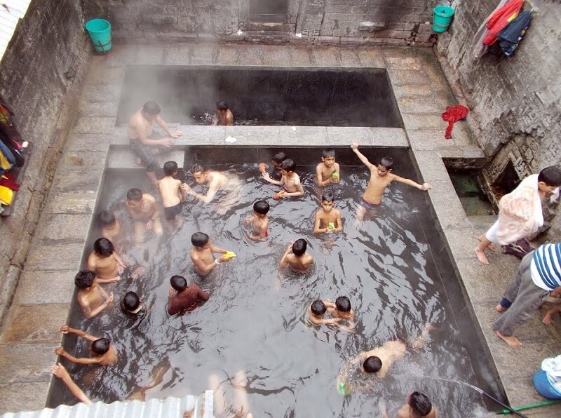 Vashist Hot Water Springs, Manali