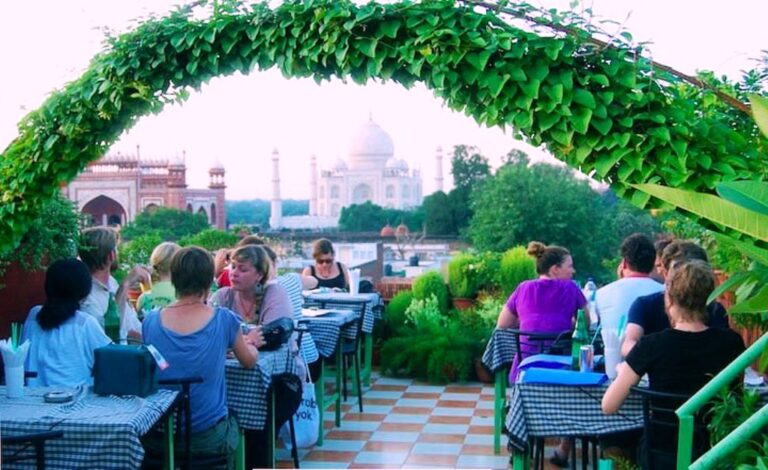 restaurant near tajmahal agra