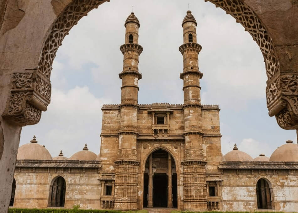 Jhulta Minara Gujarat