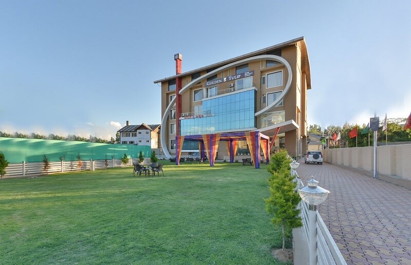The Golden Tulip Hotel, Kashmir