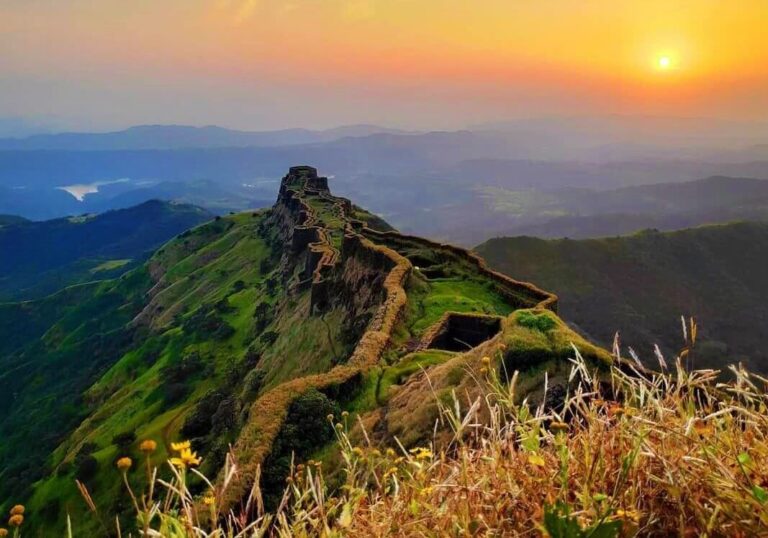 Famous-Fort-Maharashtra