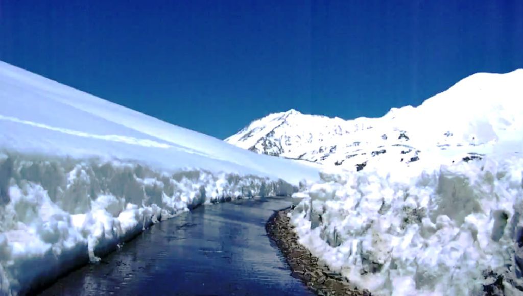 Leh Highway closed