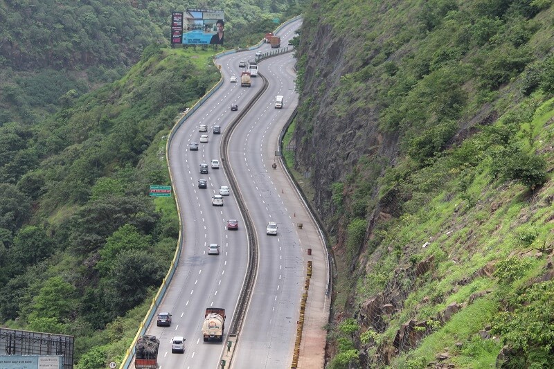Mumbai To Pune Road by Car