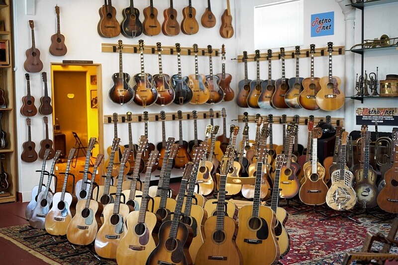 Music CDs & Musical Instruments, Goa