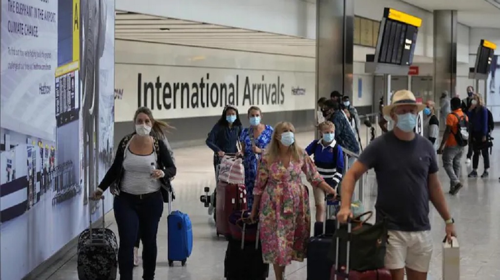 UK to removes all travel restrictions for vaccinated travelers