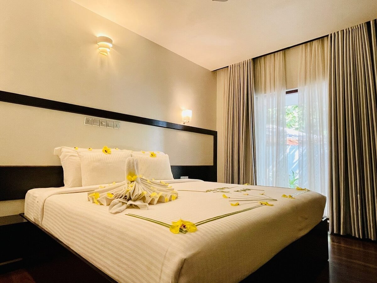 Madi Finolhu Guest House Maldives