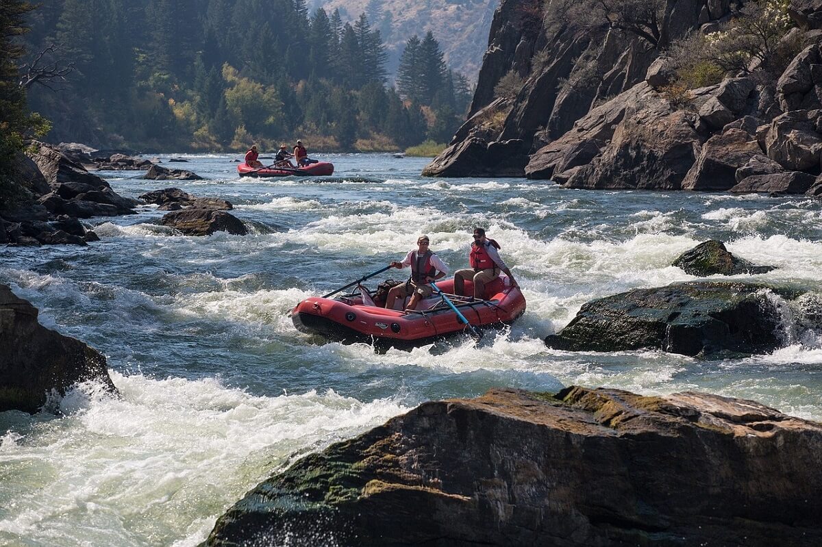 River Rafting in Sonmarg, Kashmir