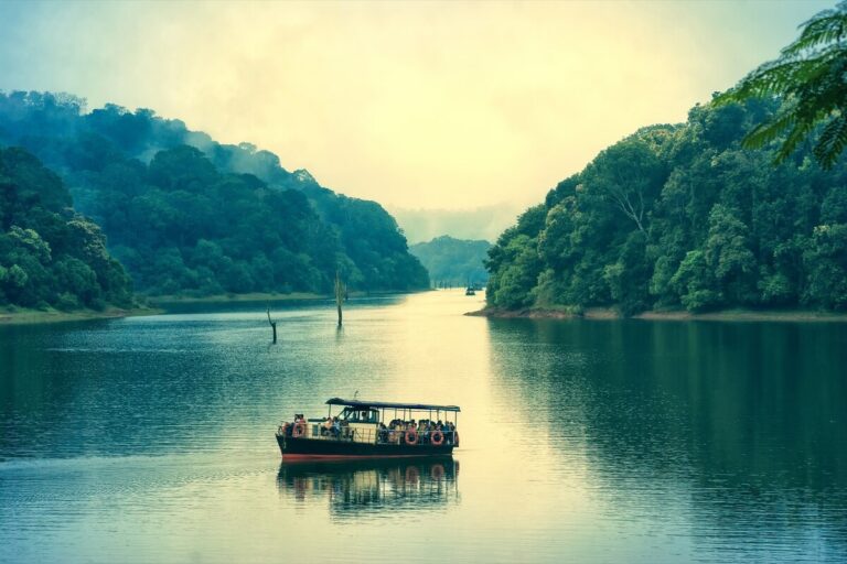 Kerala places travel in september