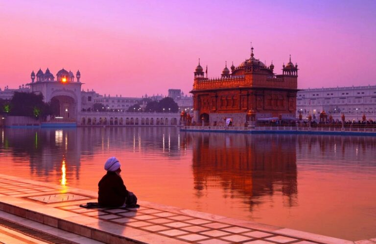 Top 24 Places to See North India in March 2026