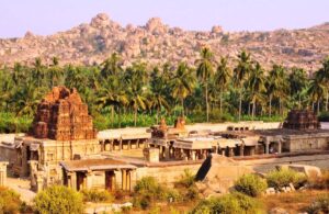 temples-at-hampi-near-hospet (1)