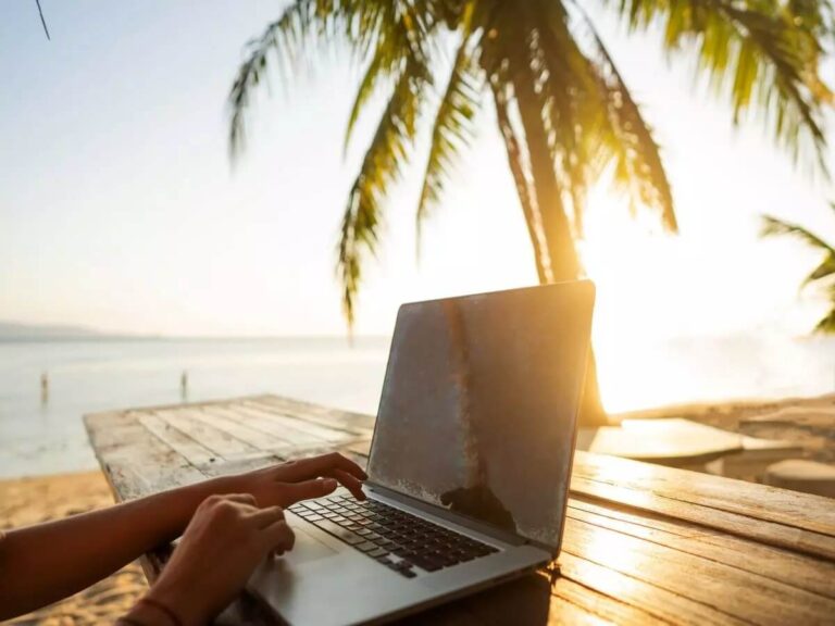 Goa To Allow Working Professionals Near Beaches