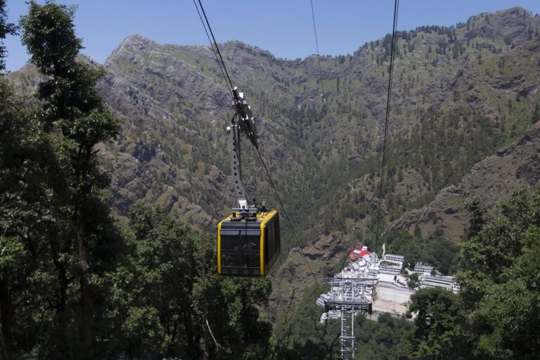 The Best Ropeways Route in India for Aerial Sightseeing