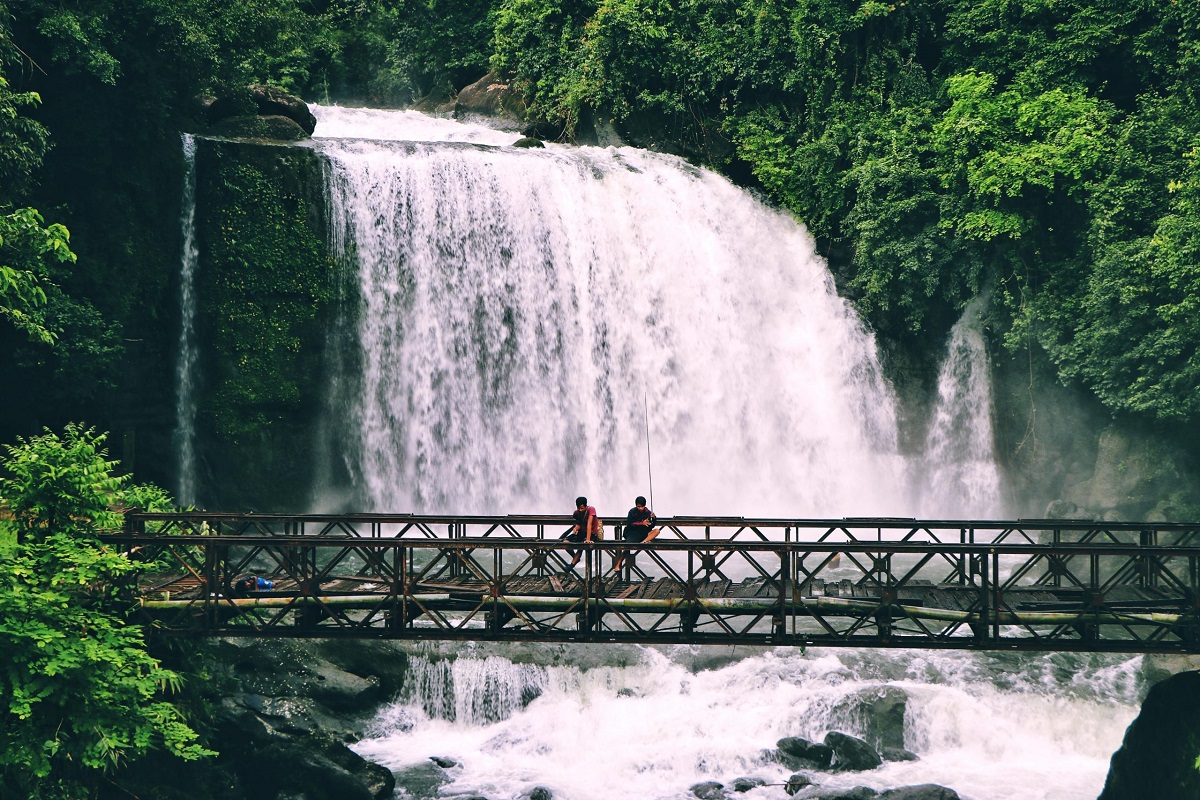 West Jaintia Hills district, the East Khasi Hills Meghalaya