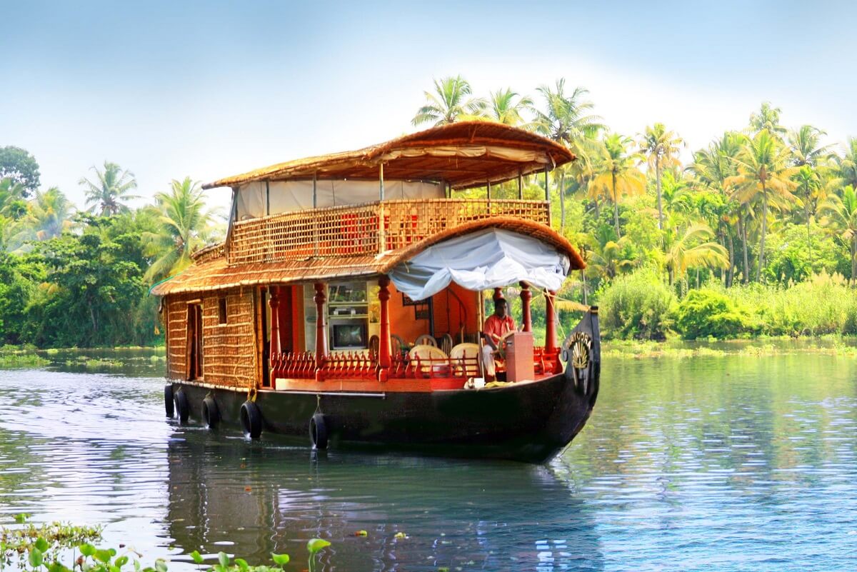 Backwaters of Kerala A Houseboat Adventure
