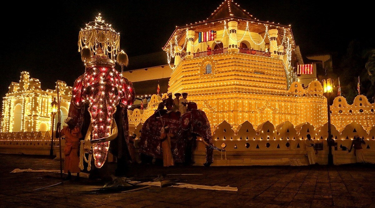 Esala Perahera Sri Lanka