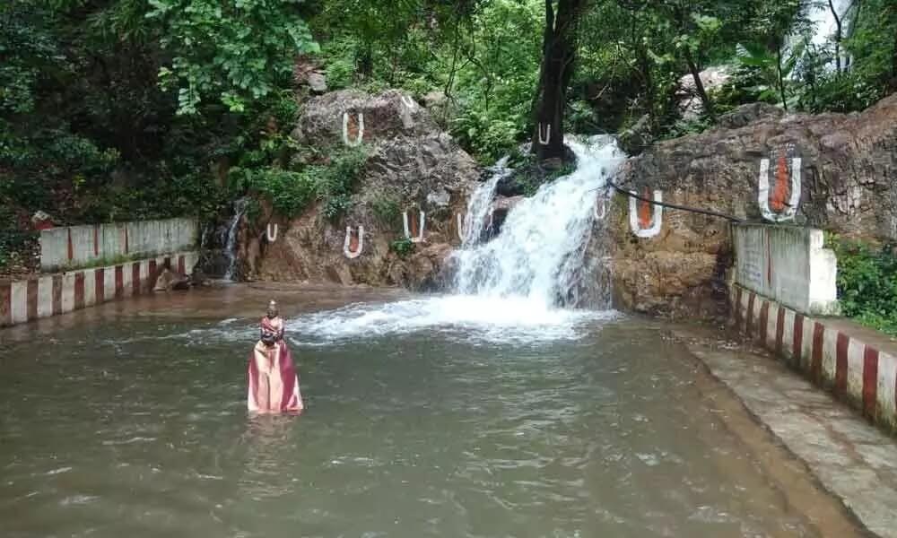 Kailasakona Waterfall, Andhra Pradesh