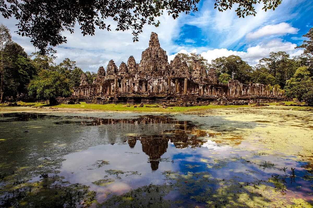 Ru Freely in Mirror of the sky Cambodia