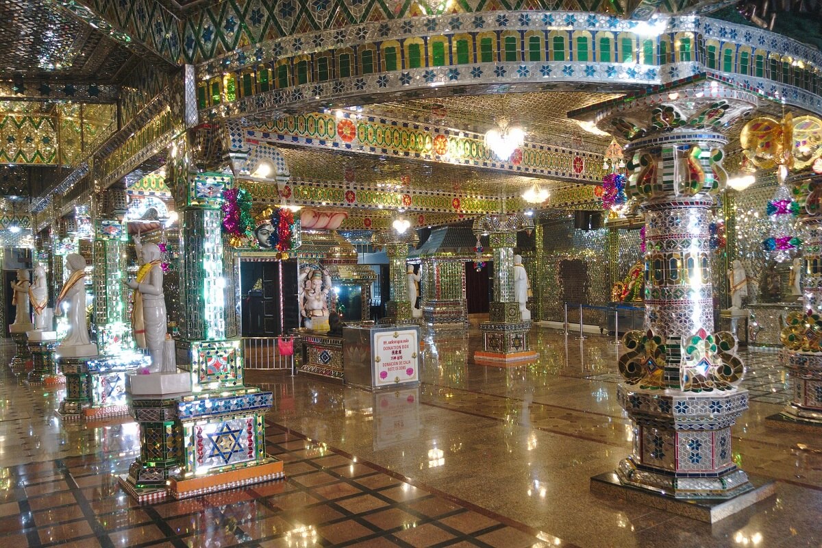 Arulmigu Sri Rajakaliamman Glass Temple, Tebrau, Malaysia